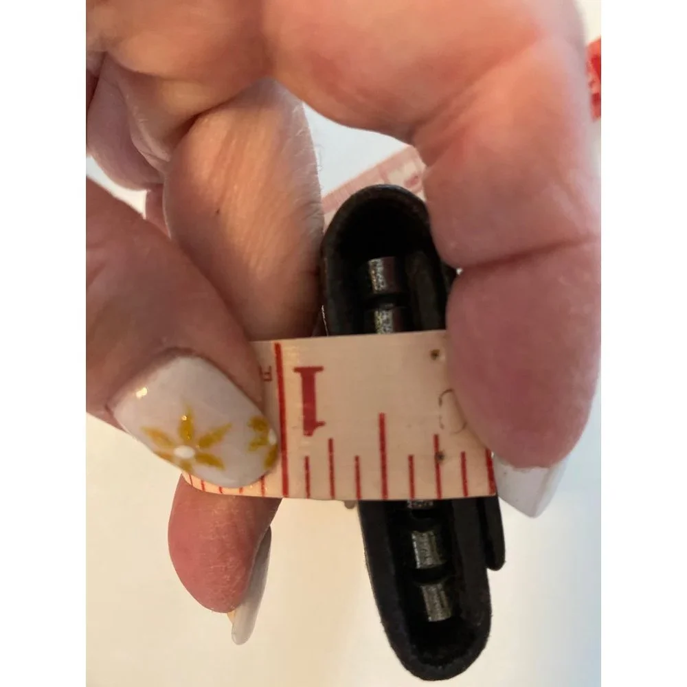 Gucci Classic Monogram Key Case Authentic - Picture 15 of 15